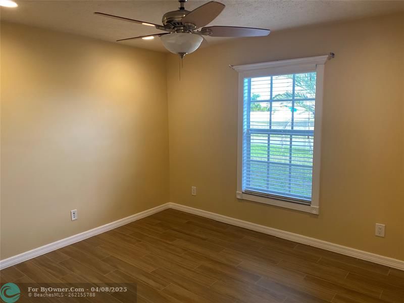 131 NE 23rd Ter, Cape Coral, Florida image 10