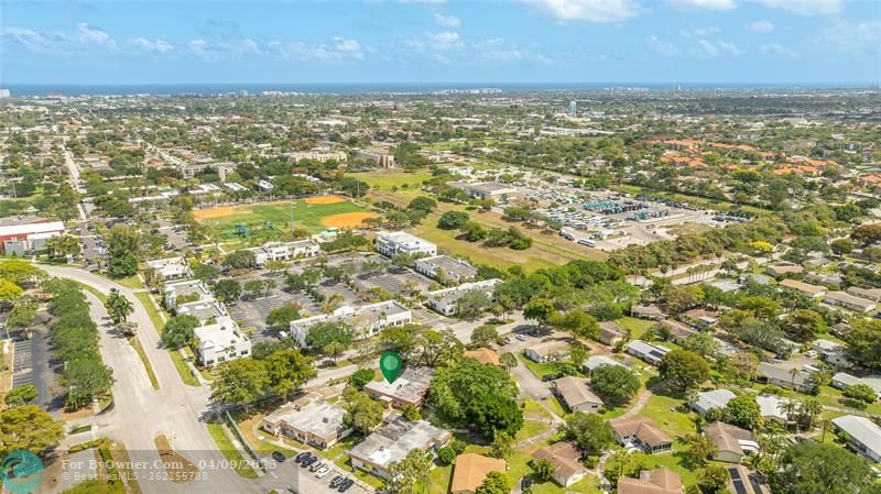 2002 SW Natura Blvd #D, Deerfield Beach, Florida image 36
