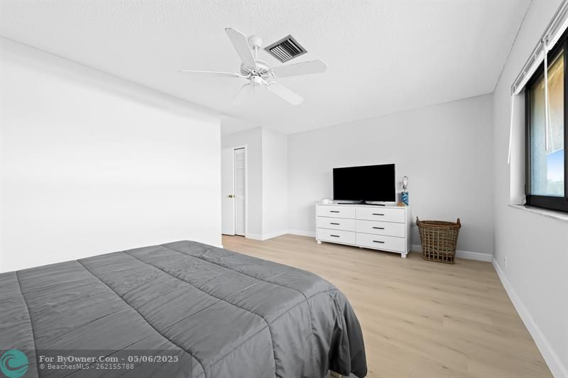 3240 NE 11th St #202, Pompano Beach, Florida image 4