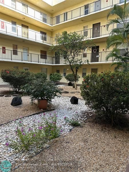 2831 Somerset Dr #118, Lauderdale Lakes, Florida image 21