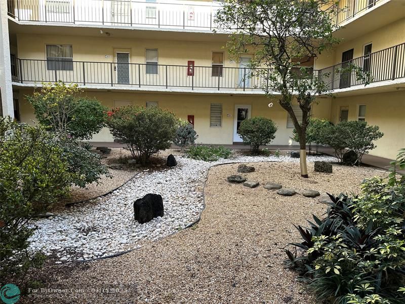 2831 Somerset Dr #118, Lauderdale Lakes, Florida image 24