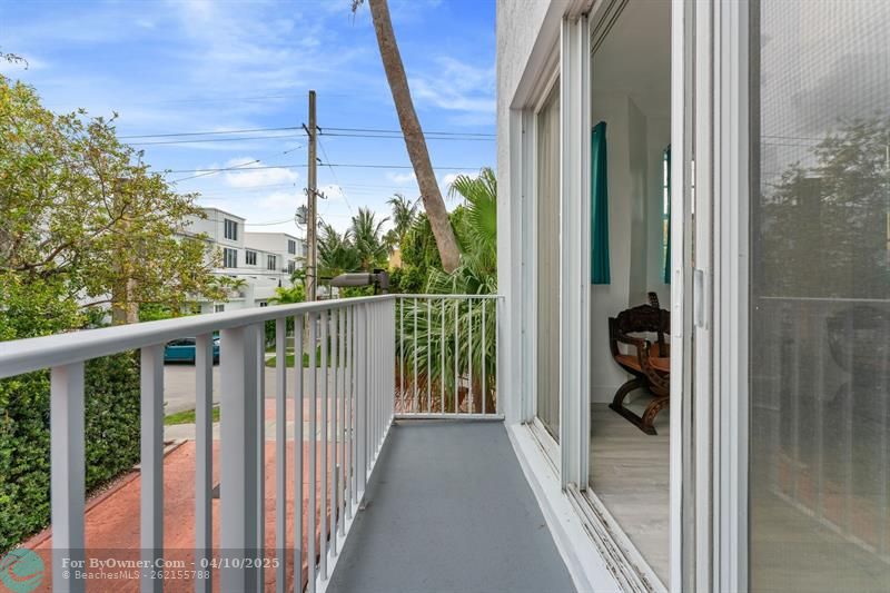 2725 NE 8th Ave #101, Wilton Manors, Florida image 14