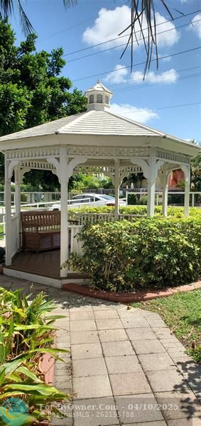 2725 NE 8th Ave #101, Wilton Manors, Florida image 34