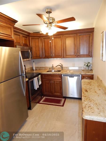 154 Upminster G #154, Deerfield Beach, Florida image 12