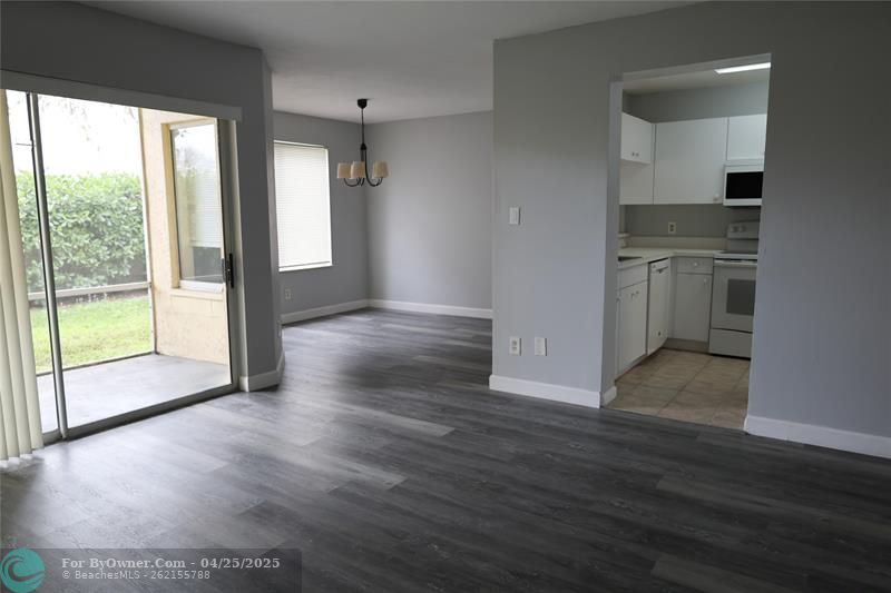 905 Coral Club Dr #905, Coral Springs, Florida image 6