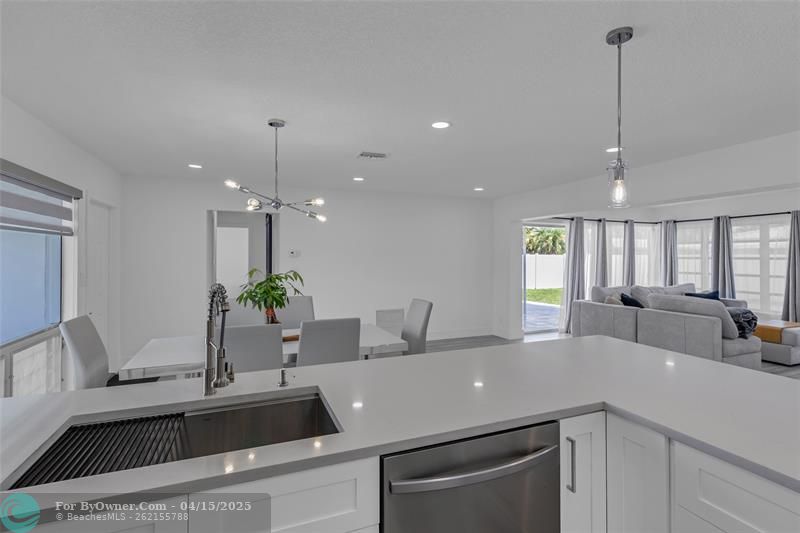 1556 SE 7th St, Deerfield Beach, Florida image 29