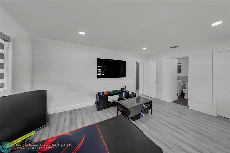 1556 SE 7th St, Deerfield Beach, Florida image 39
