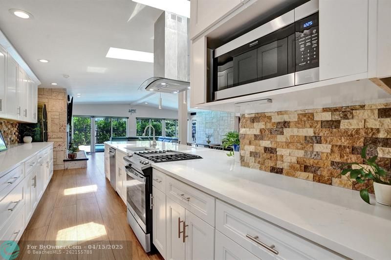 1757 NE 35th St, Oakland Park, Florida image 17