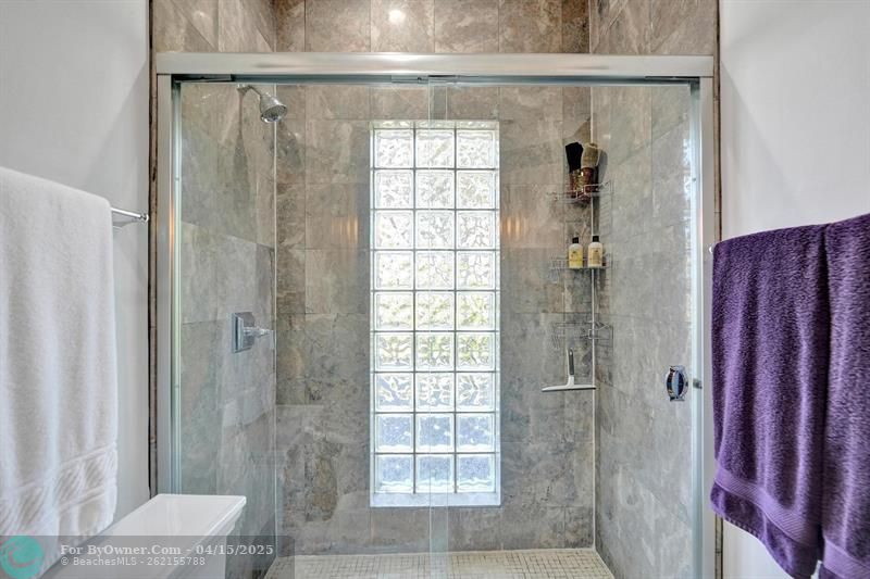 1757 NE 35th St, Oakland Park, Florida image 32