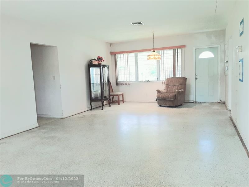 300 NE 22nd St, Wilton Manors, Florida image 15