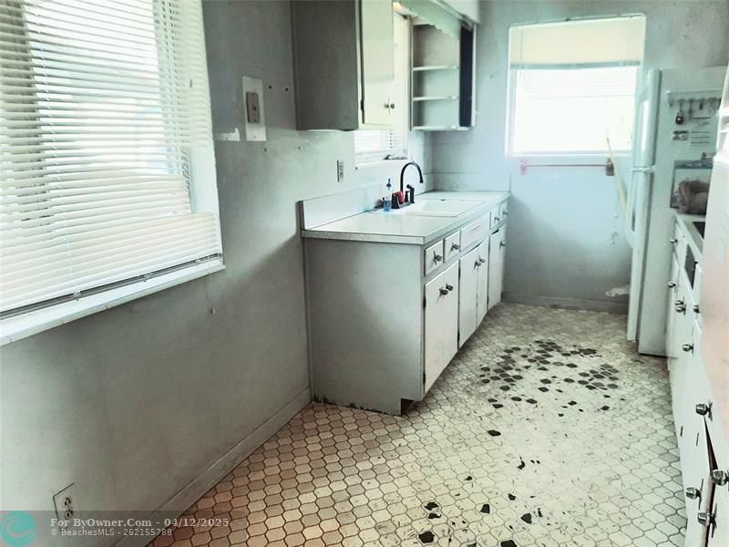 300 NE 22nd St, Wilton Manors, Florida image 18