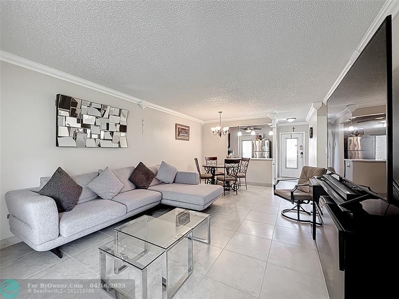 4700 NW 35th St #413, Lauderdale Lakes, Florida image 21