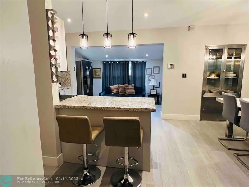 413 SW 25th Ter, Fort Lauderdale, Florida image 12