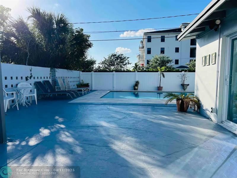413 SW 25th Ter, Fort Lauderdale, Florida image 8