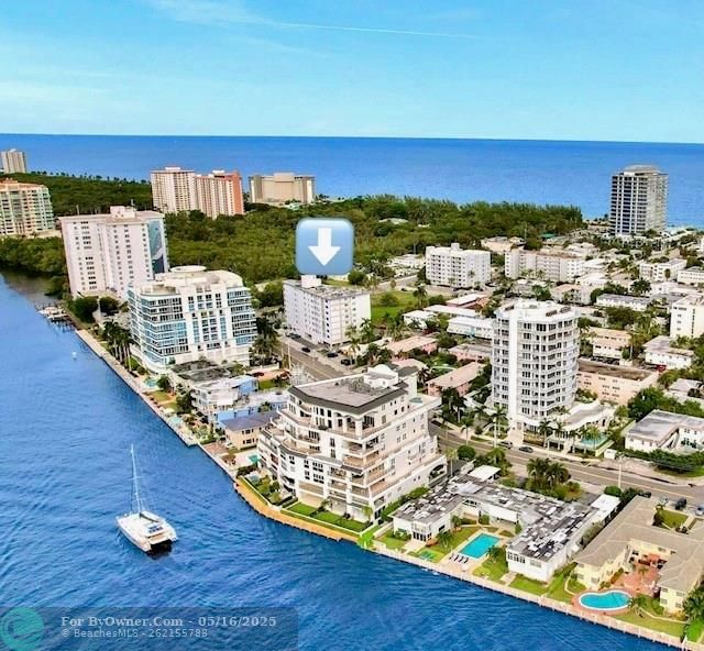 3 Blocks to Beach