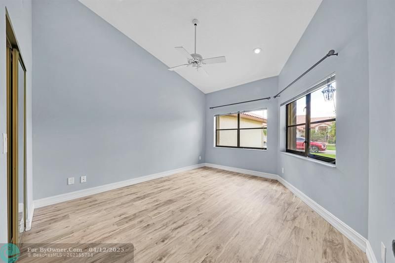 Guest bedroom