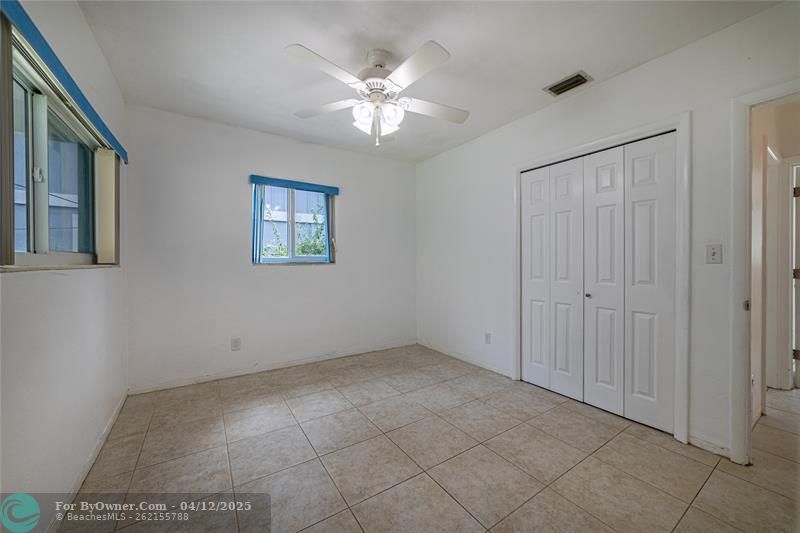 2nd primary bedroom