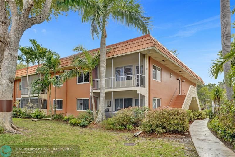 Top floor corner unit