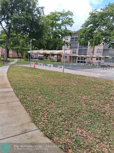 2861 Somerset Dr #317, Lauderdale Lakes, Florida image 17