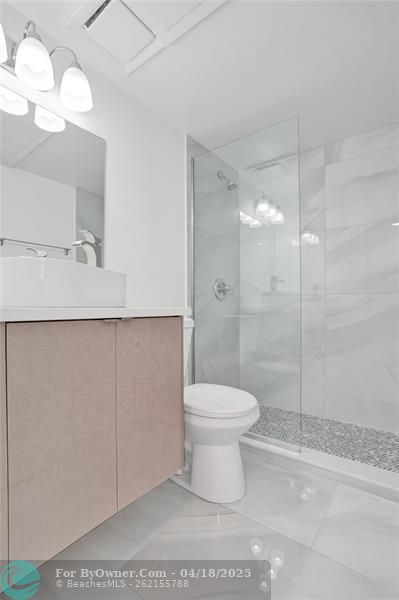 808 SE 7th St #305, Deerfield Beach, Florida image 24