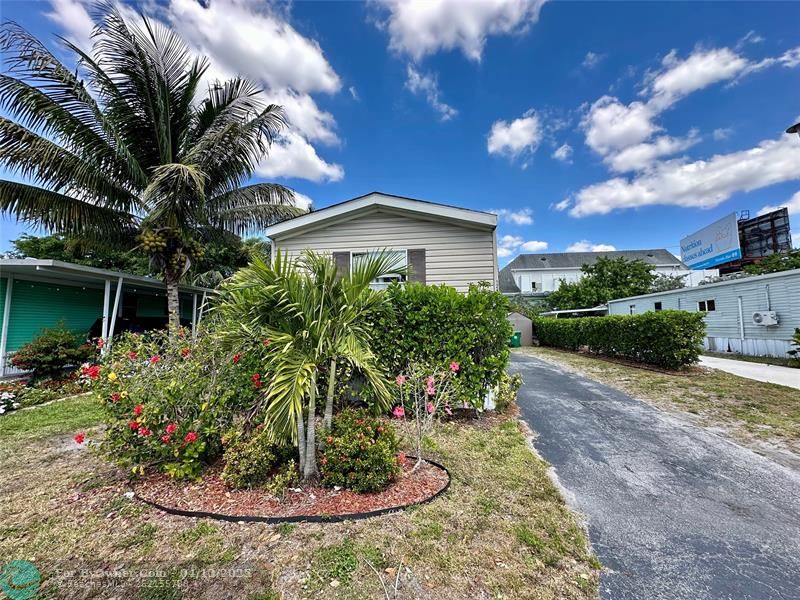 12431 SW 5th Street, Davie, Florida image 22