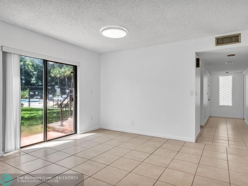 235 Lakeview Dr #104, Weston, Florida image 21