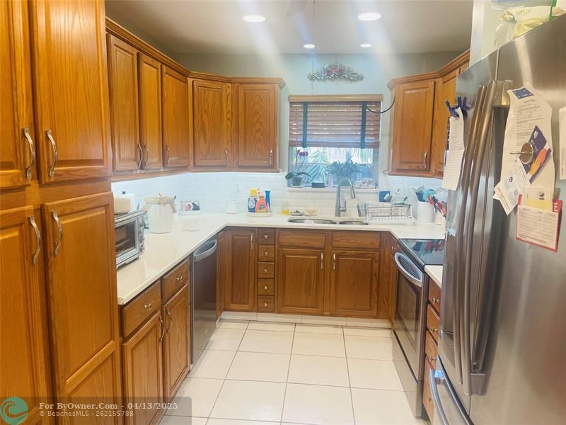 2324 Van Buren St #101, Hollywood, Florida image 1