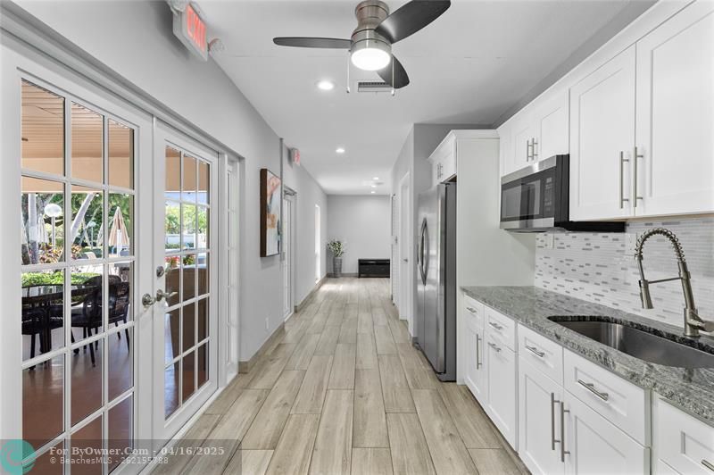 3499 Oaks Way #806, Pompano Beach, Florida image 20
