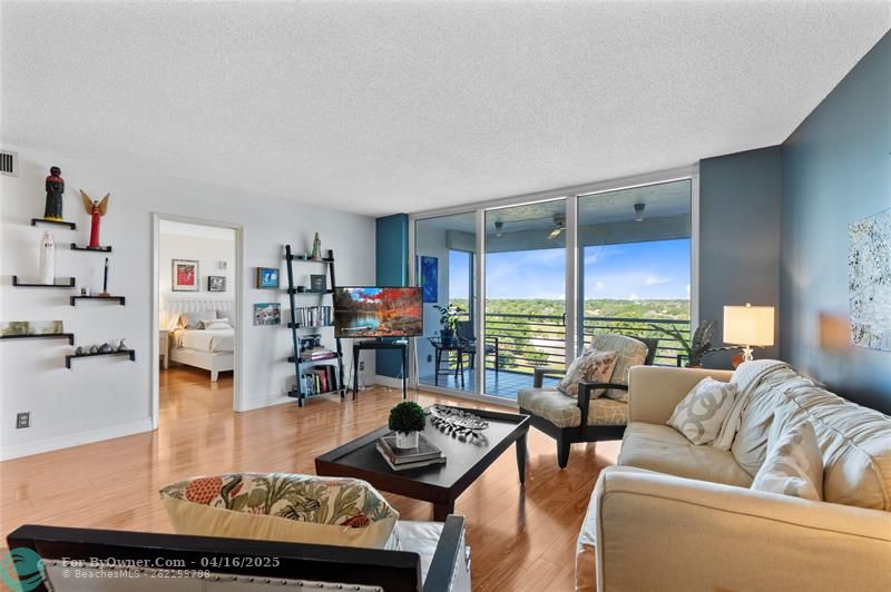 3499 Oaks Way #806, Pompano Beach, Florida image 3