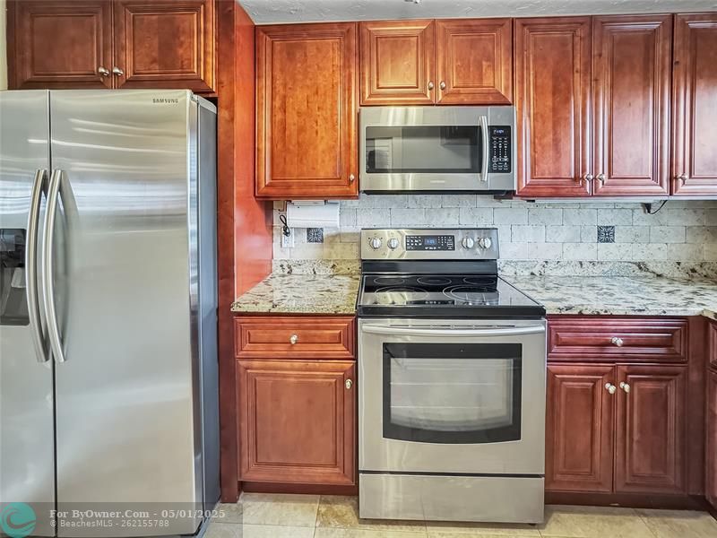 333 NW 17th Ct #103B, Fort Lauderdale, Florida image 13