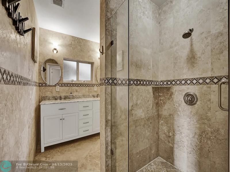737 Hollywood Blvd, Hollywood, Florida image 13