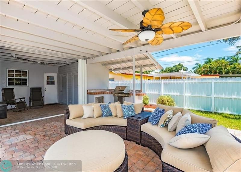 1109 N 13th Ct, Hollywood, Florida image 4