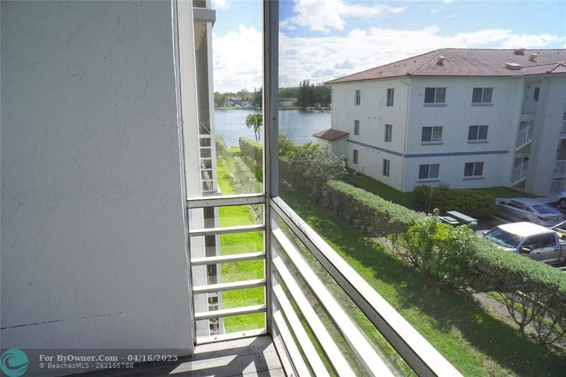 4311 Crystal Lake Dr #321, Deerfield Beach, Florida image 22
