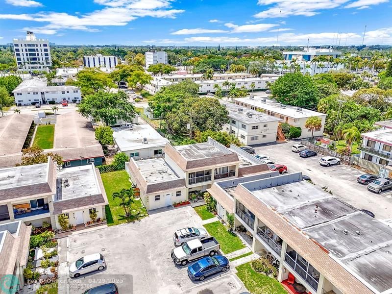 2466 Taylor St #3A, Hollywood, Florida image 33