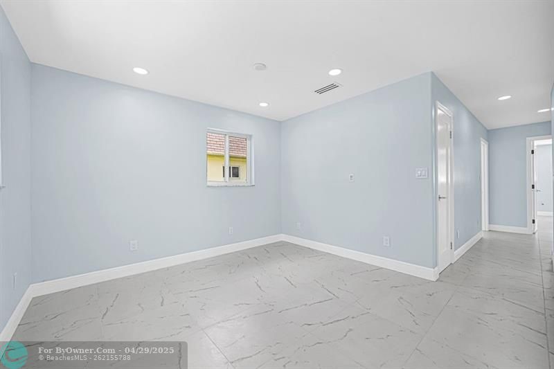 2466 Taylor St #3A, Hollywood, Florida image 9