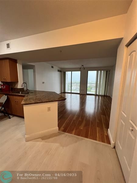 1830 Radius Dr #806, Hollywood, Florida image 4