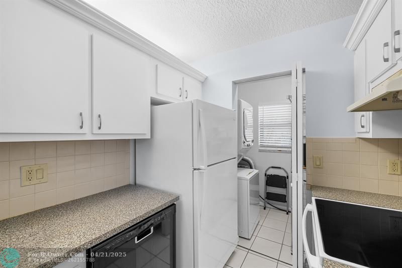 2920 NE 8th Ter #103, Oakland Park, Florida image 9
