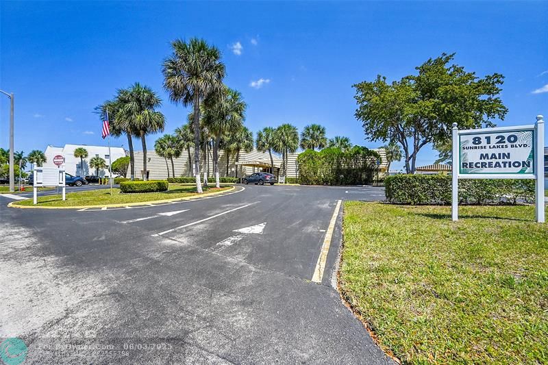 8110 Sunrise Lakes Blvd #202, Sunrise, Florida image 20