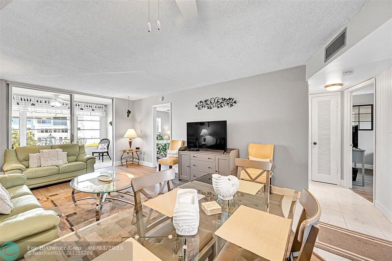 8110 Sunrise Lakes Blvd #202, Sunrise, Florida image 3