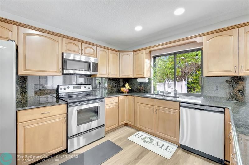 7711 NW 18th Ct, Margate, Florida image 15