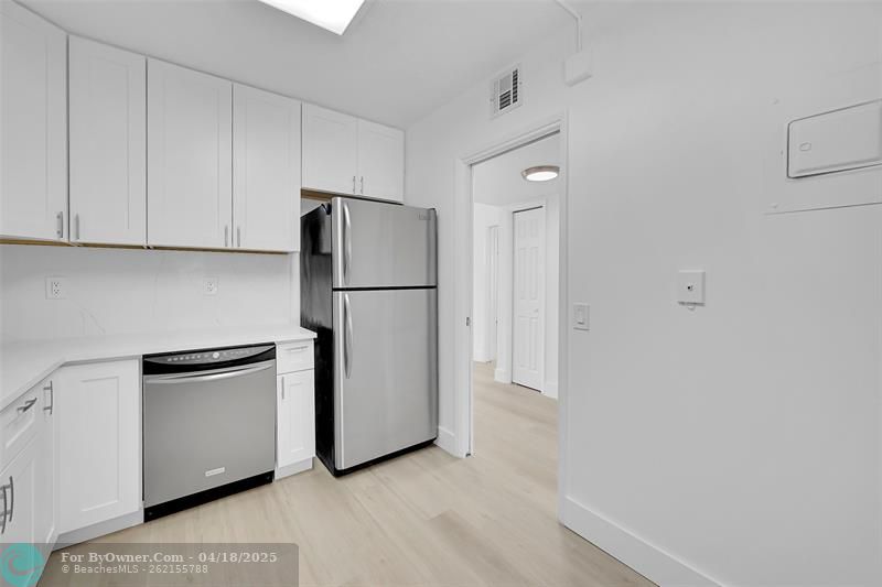 2801 N Palm Aire Dr #201, Pompano Beach, Florida image 6