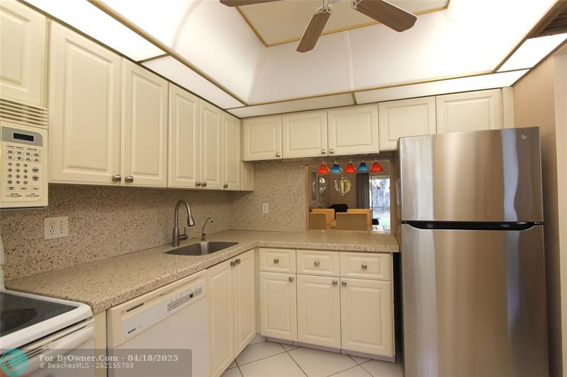 7490 NW 1st St #102, Margate, Florida image 17