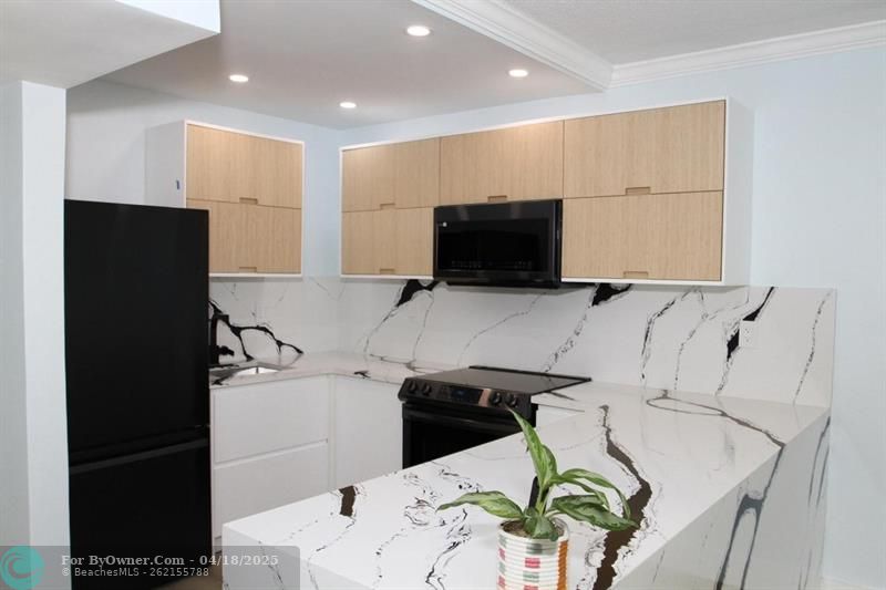 101 SE 6th Av #5, Pompano Beach, Florida image 3