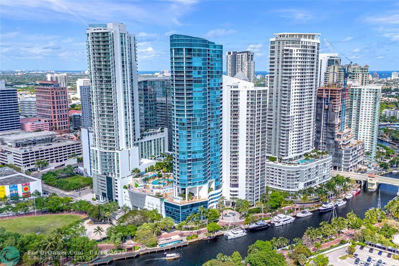 100 E Las Olas Blvd #1701, Fort Lauderdale, Florida image 1