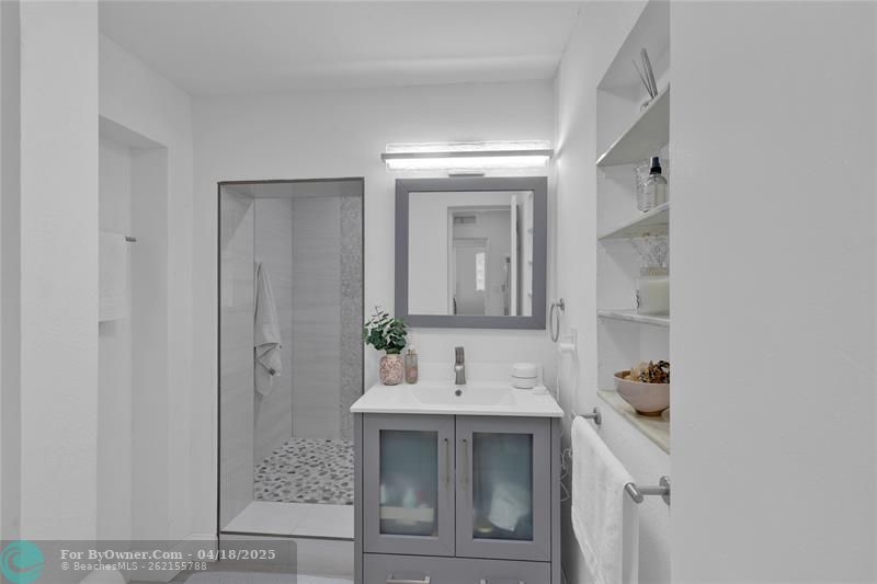 3203 Dover Rd, Pompano Beach, Florida image 35