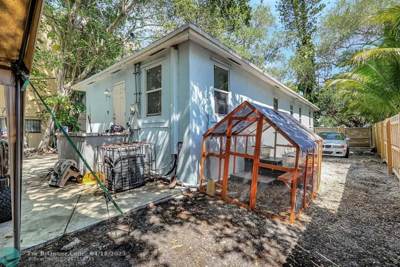 930 NE 132nd St, North Miami, Florida image 38