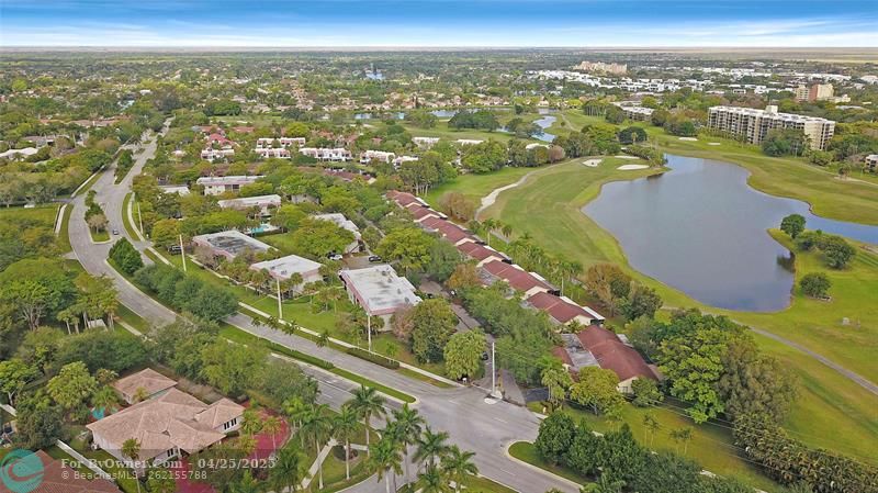 16145 Laurel Dr #31, Weston, Florida image 2
