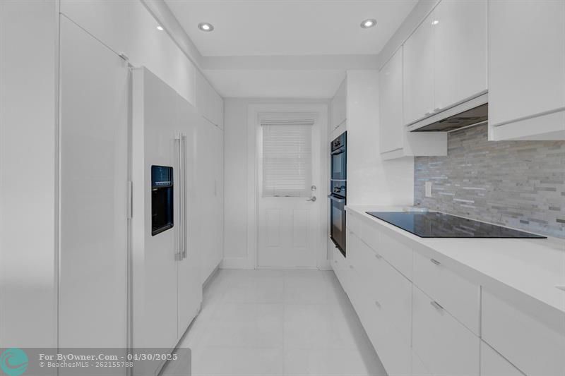 3000 N Palm Aire Dr #601, Pompano Beach, Florida image 17
