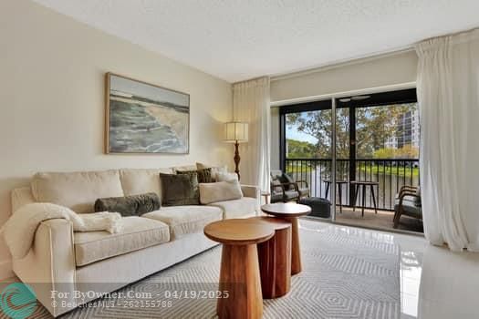 2228 N Cypress Bend Dr #210, Pompano Beach, Florida image 16