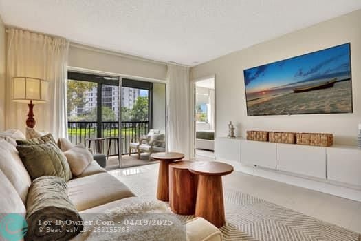2228 N Cypress Bend Dr #210, Pompano Beach, Florida image 17